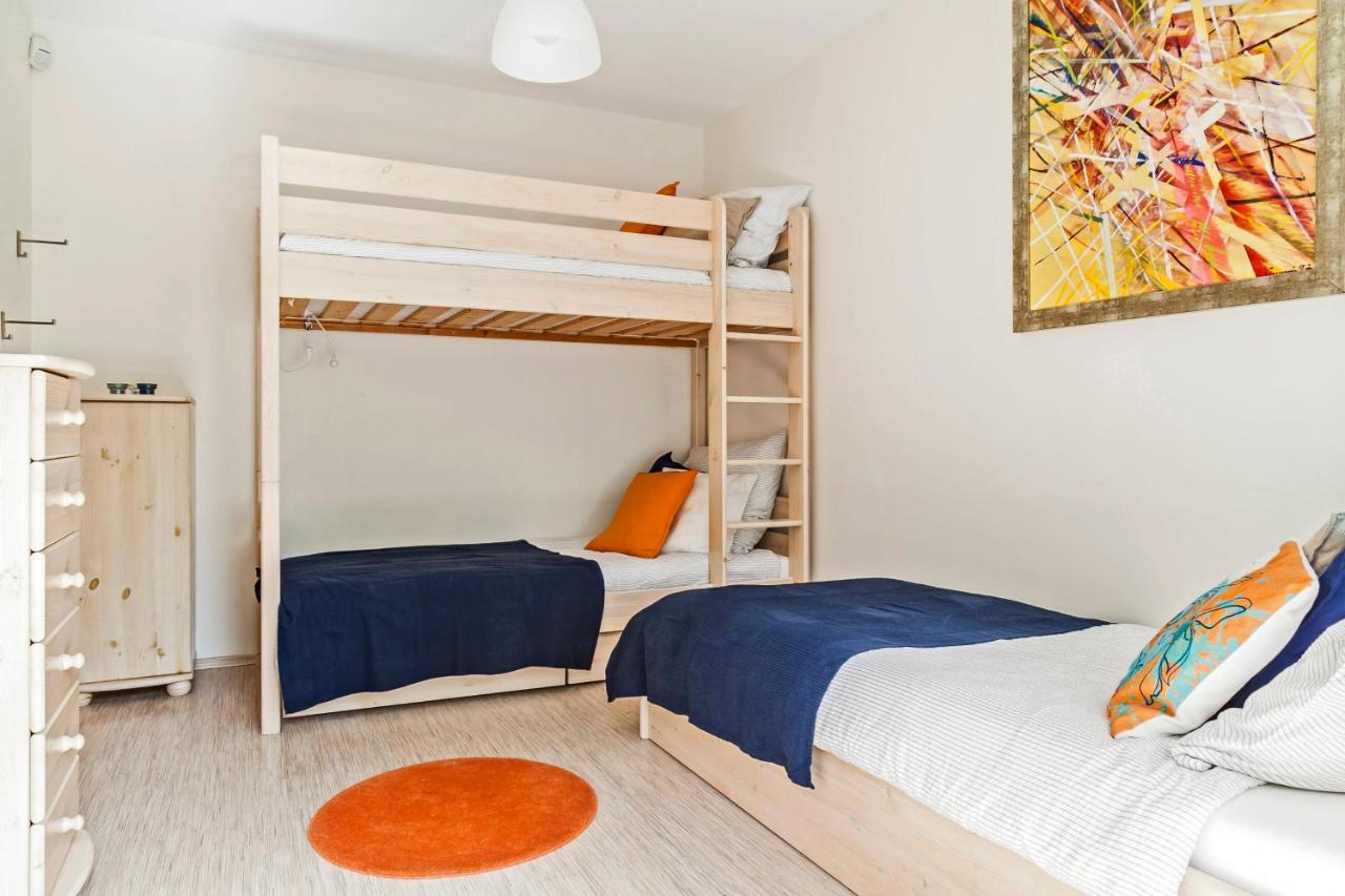 Panoramic Art Apartment With Jacuzzi Balatonlelle Exterior foto